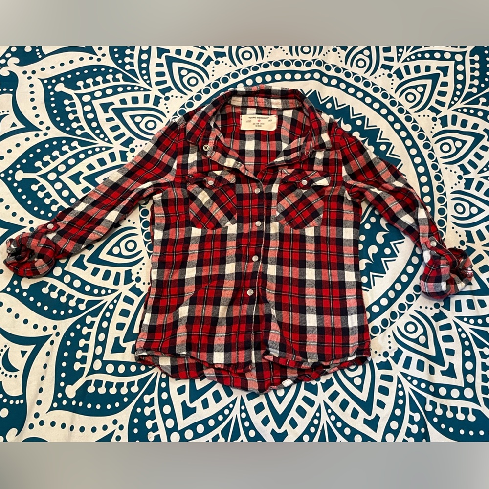 🌟❣️4/$10❣️🌟3T red black white button up flannel
